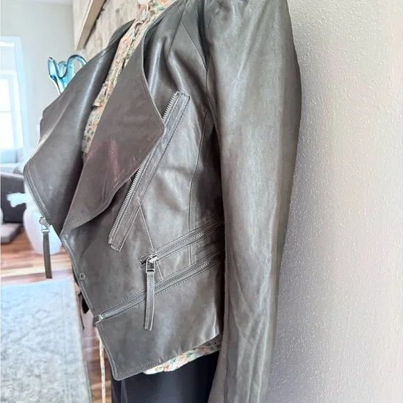 McGinn Magpie Convertible Leather Moto Jacket Zip-Off Hem Crop M - Picture 2 of 14